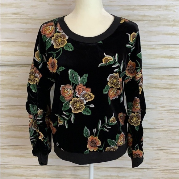 BCBG Generation  Sweatshirt - Picture 1 of 11